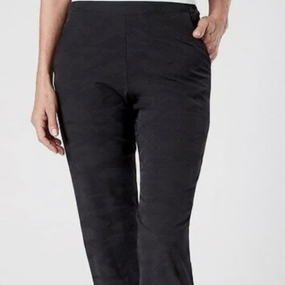 Athleta Brooklyn Textured Camo Jogger